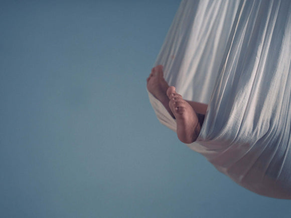 Sling cradle for baby I This is how it worked for us Photo by Praveen kumar Mathivanan on Unsplash